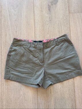 C. WONDER! Olive Green Cotton Chino Shorts